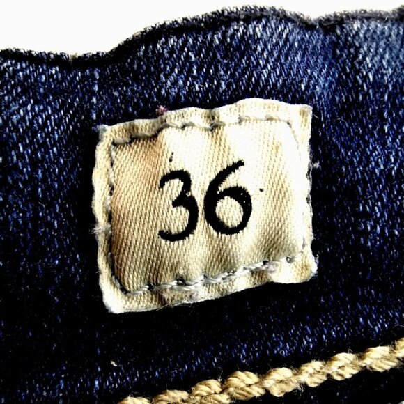 BKE Harper EUC Women's 6 Curvy Embroidered Hand Sanded and  BPL1107 Crop Jeans - Picture 7 of 15